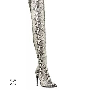 Steve Madden Gray and Black Heeled Boots